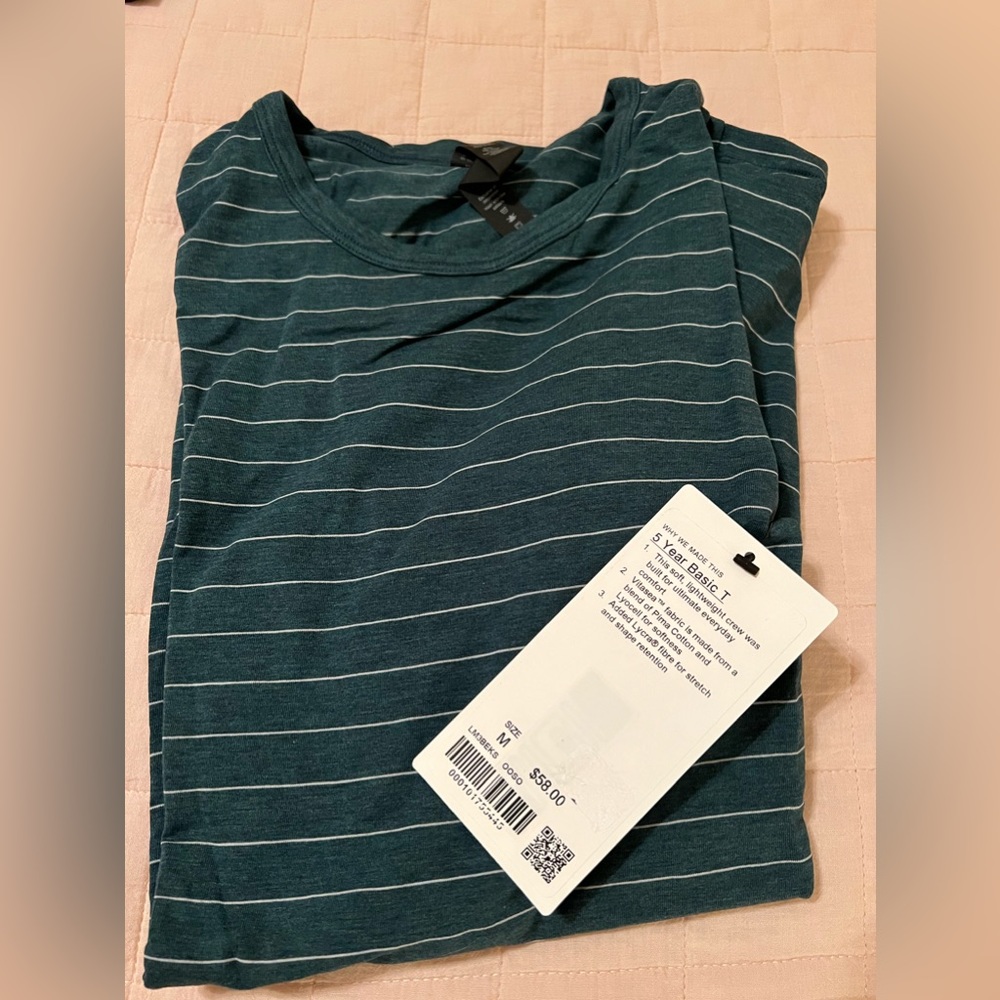 Lululemon Heathered Black Short Sleeve 5 Year Basic Short Sleeve Tee M